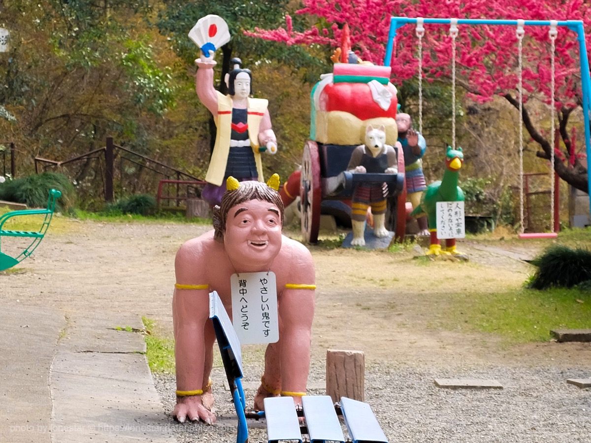 桃太郎神社　鬼