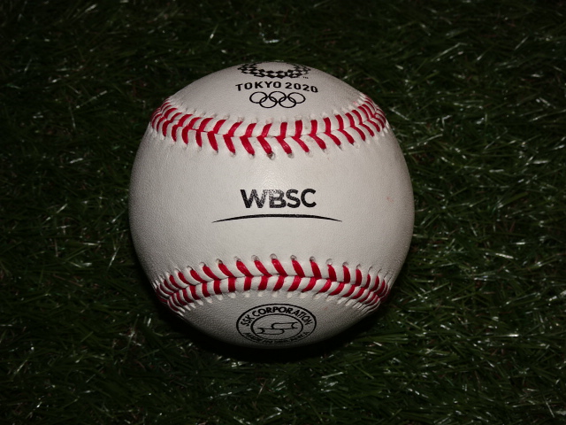 【正規品】2020東京オリンピックWBSC 野球ボール 東京オリンピック2020野球記念ボール＆透明ケース 新品未使用品 1つ