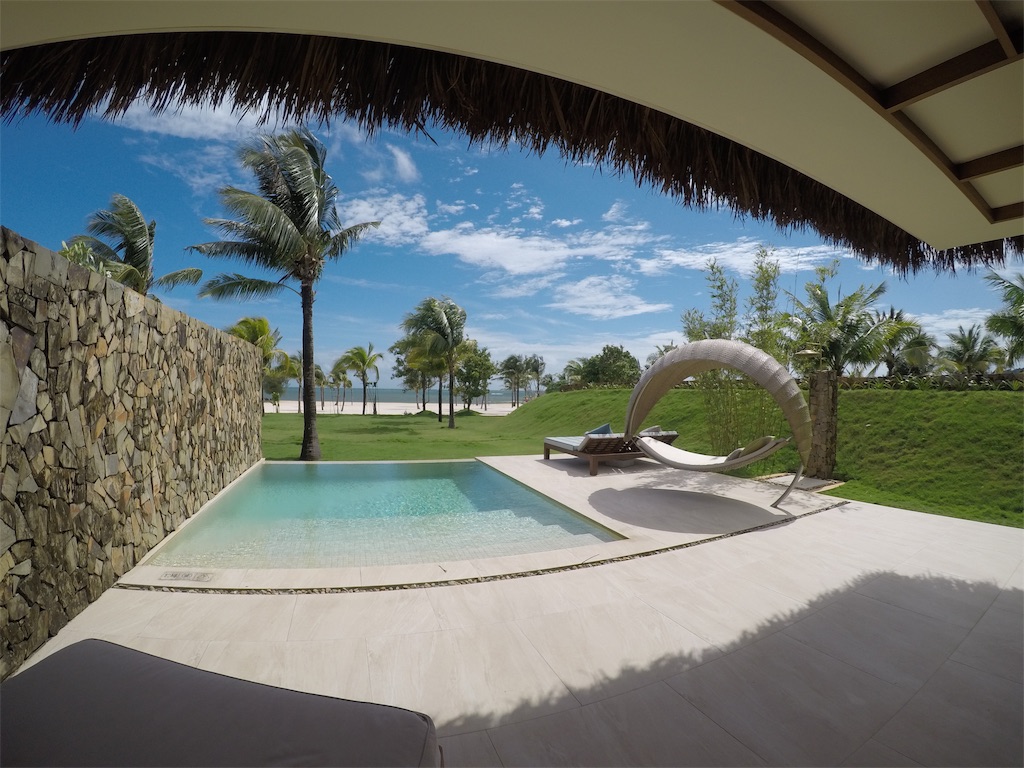 f:id:lotus_times:20191006114821j:plain alt="ocean villa"