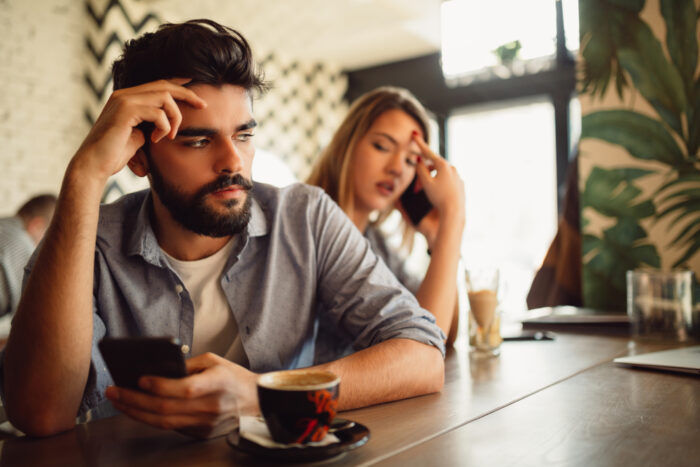 失ってから気づくいい女の特徴15選！男性に別れたあと後悔させて復縁するには？