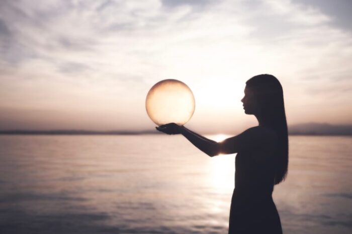 忘れられない人は相手も同じ？相手は違う？縁がある人のスピリチュアルな理由