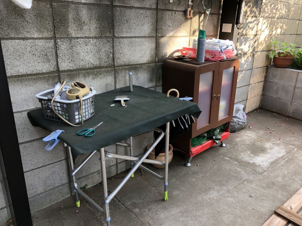 ガレージ(駐車場)の物置と愛犬の手入れ用テーブルをDIY - 気まま ガレージ(駐車場)の物置と愛犬の手入れ用テーブルをDIY - 気まま