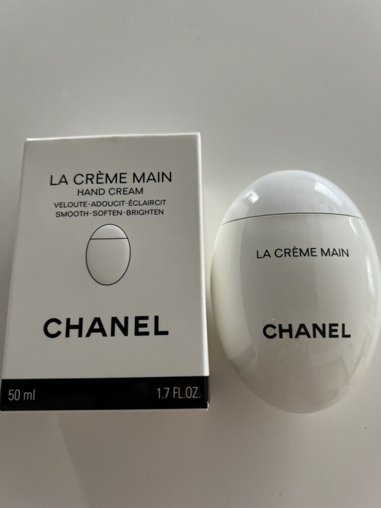母の日にシャネルのハンドクリーム (CHANEL ラ クレーム マン