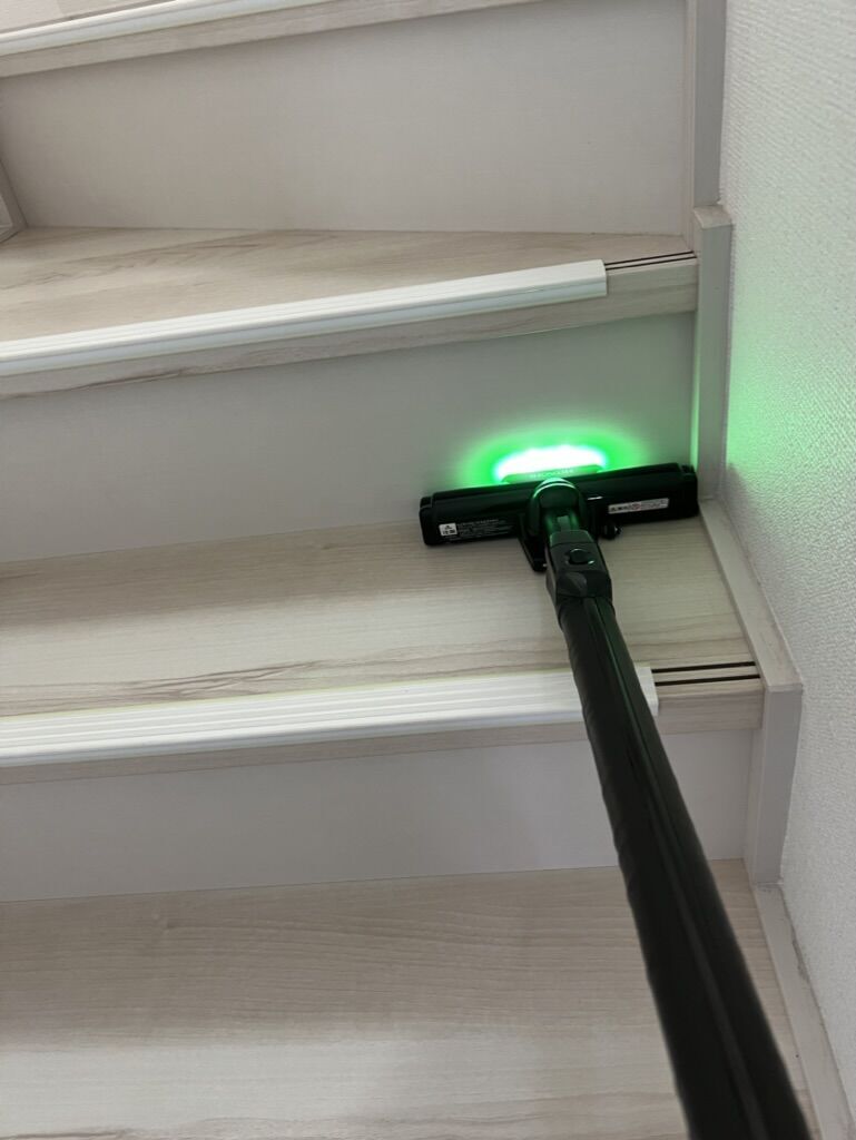 階段もらくらくコードレス掃除機