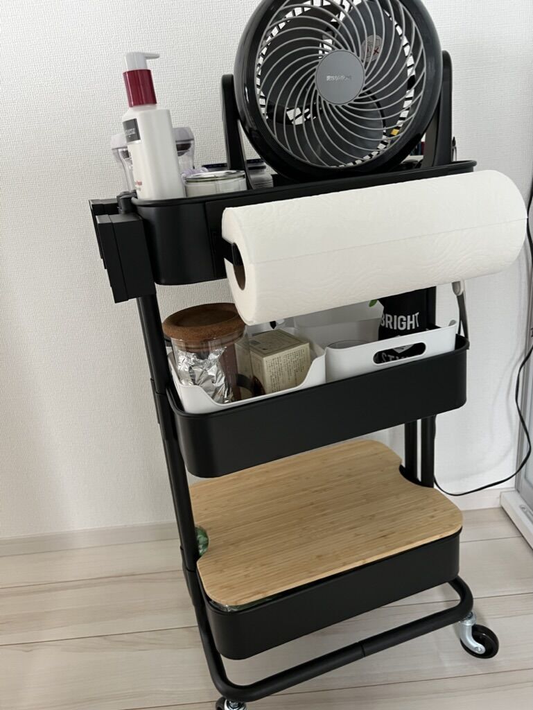 IKEAのワゴンに磁石でホルダー付きます