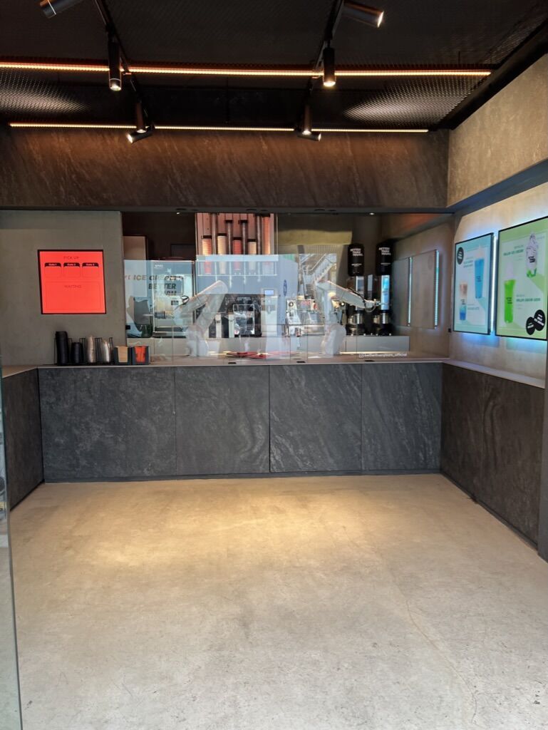 聖水 ロボットだけのお店