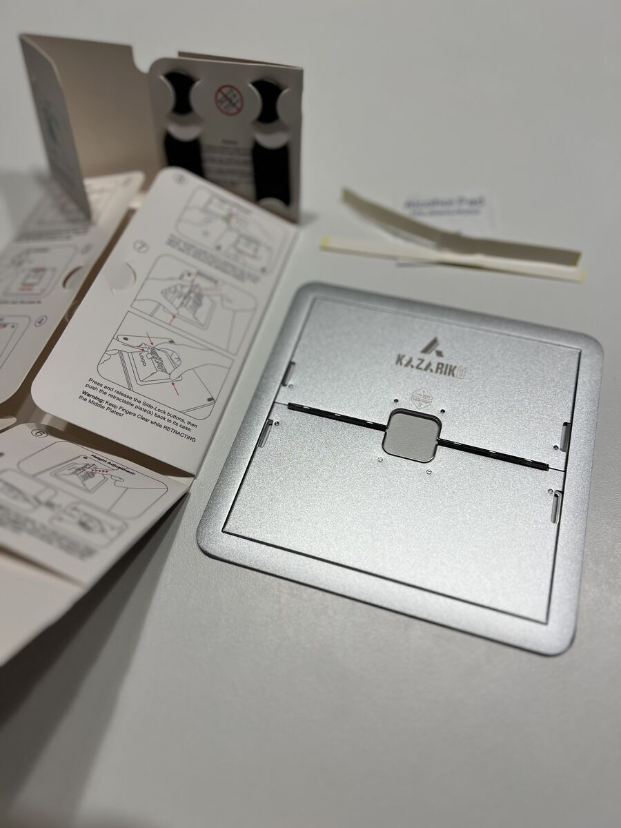 KAZARIKOのパソコンスタンド