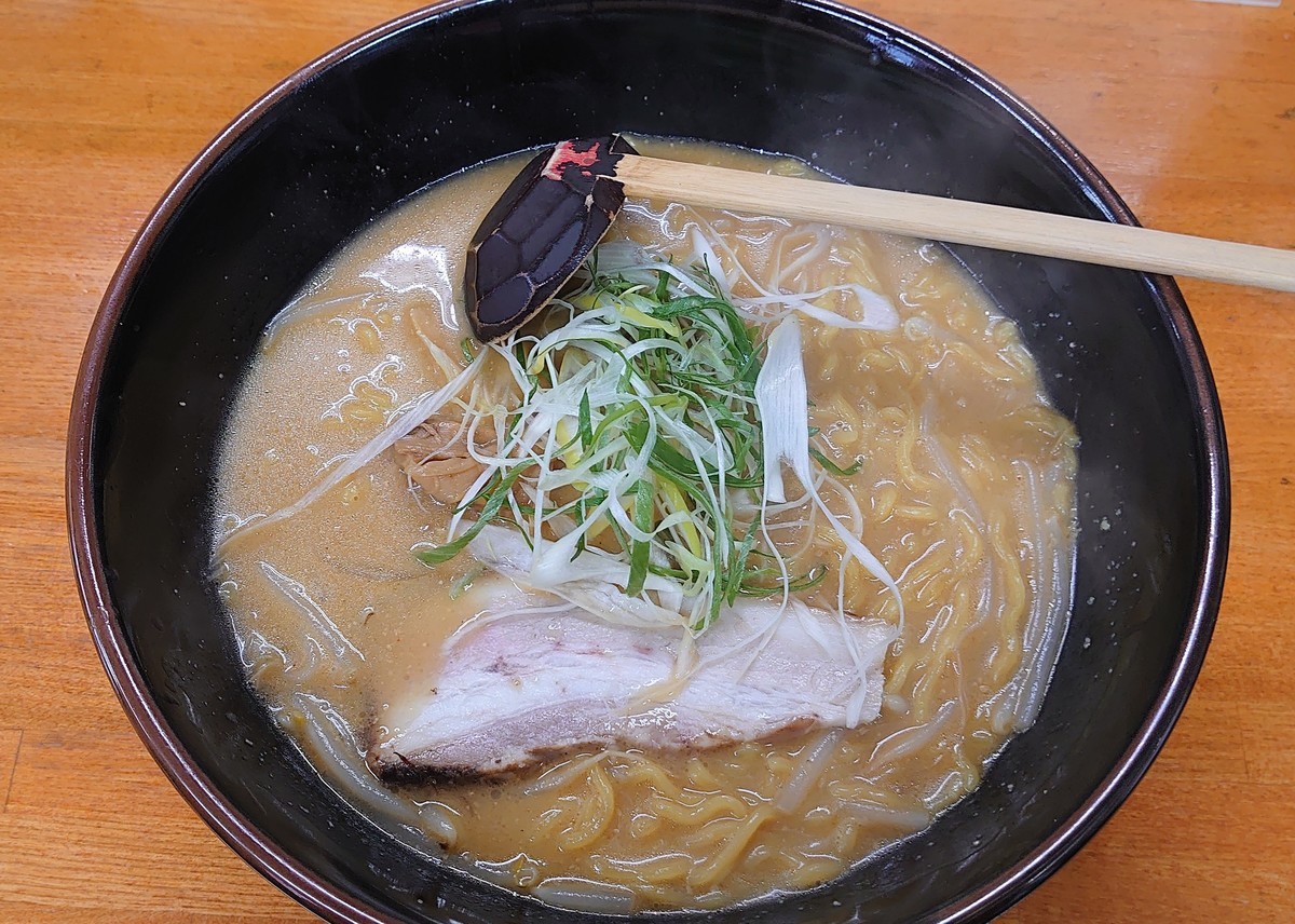 Gourmet 札幌ラーメン食べ比べ5 らーめん信玄 Vs 町中華 末蔵 カツエ食堂 酒場のギター弾き 小野塚テルの 感動の仕入れ 日記 Gourmet 札幌ラーメン食べ比べ5 らーめん信玄 Vs 町中華 末蔵 カツエ食堂 酒場のギター弾き 小野塚テルの 感動の仕入れ 日記