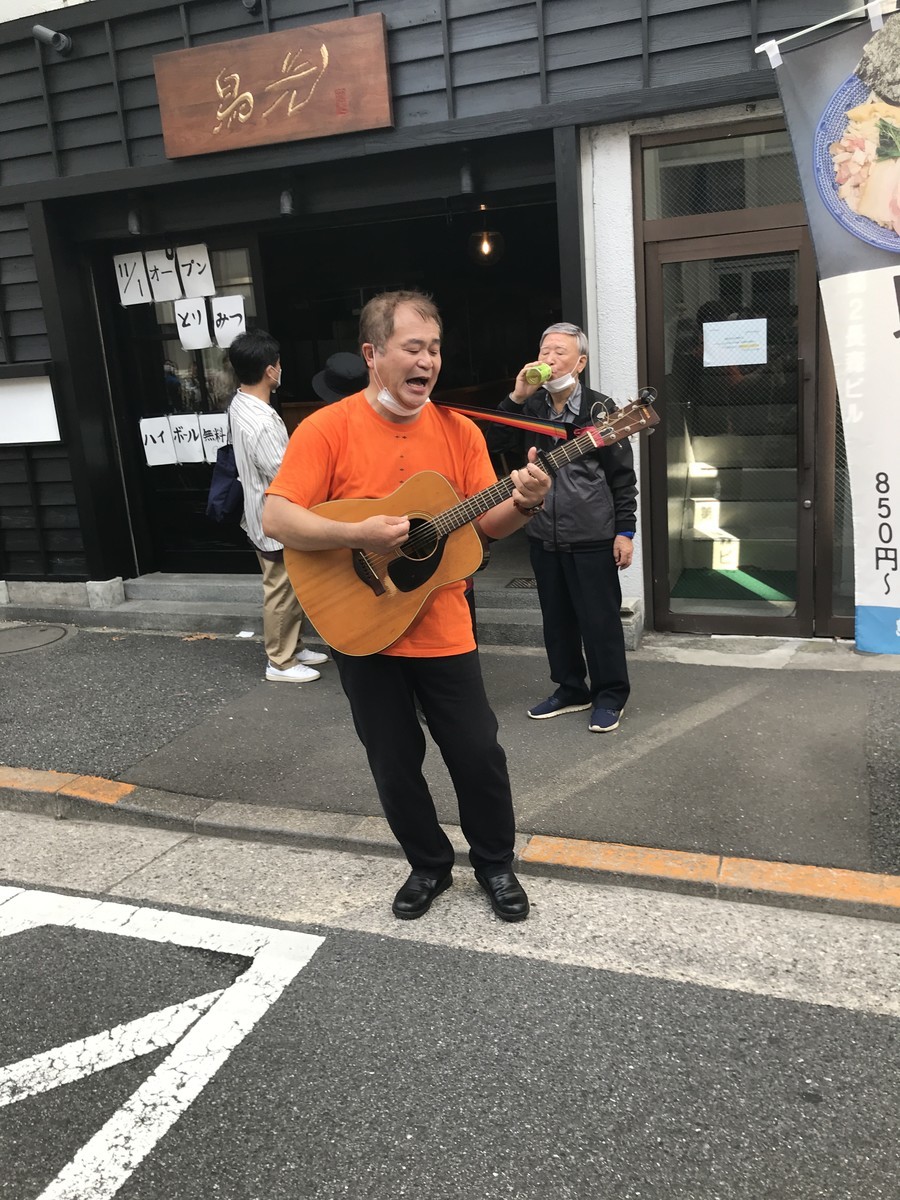 MUSIC〜「酒場のギター弾き」小野塚テル 「流し」in 「牛込中央通り商店街秋祭り」 「てるてるソング」酒場のギター弾き 小野塚テルの一日一冊一感動『感動の仕入れ!』日記 MUSIC〜「酒場のギター弾き」小野塚テル 「流し」in 「牛込中央通り商店街秋祭り」 「てるてるソング」酒場のギター弾き 小野塚テルの一日一冊一感動『感動の仕入れ!』日記