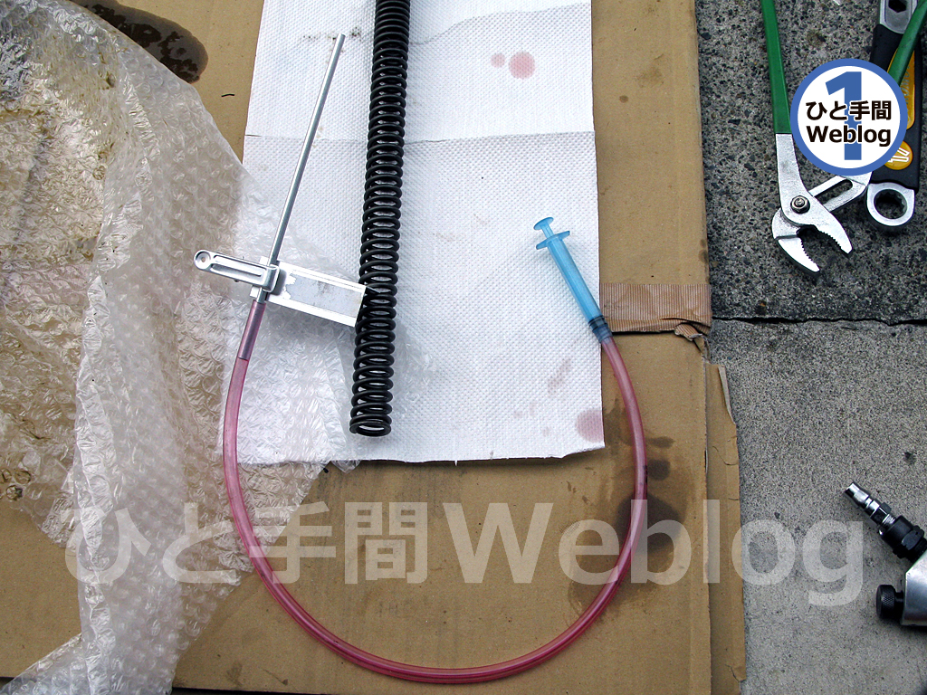 ホンダNS-1というレーサーレプリカ風バイクが2台になり、今後の行方に