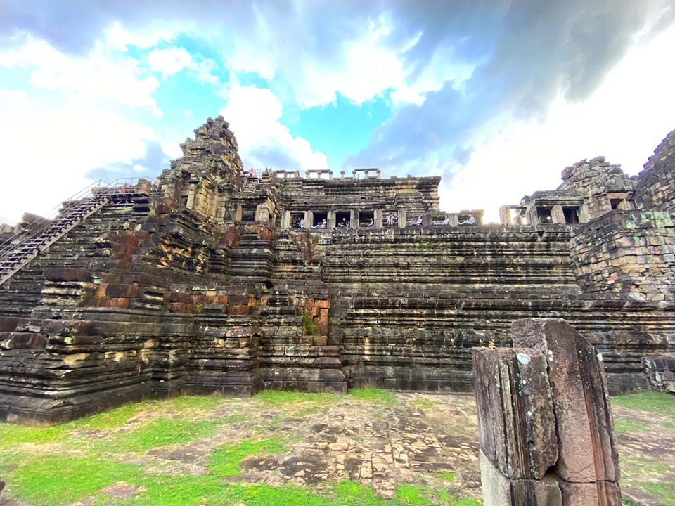 バプーオン寺院