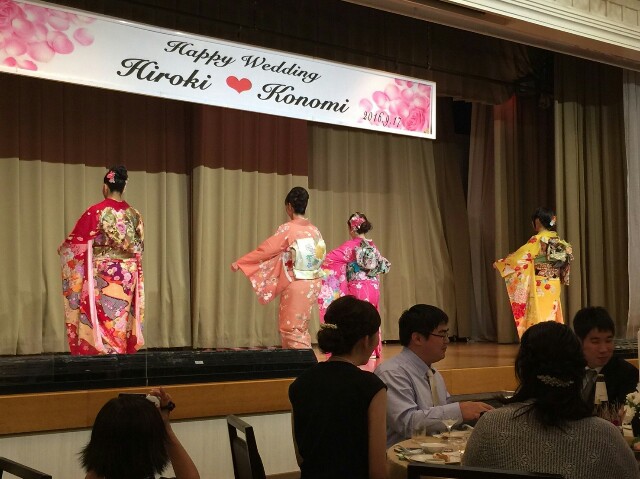 かぎやで風にはじまりカチャーシーで終わる うちなー結婚式 Yoga