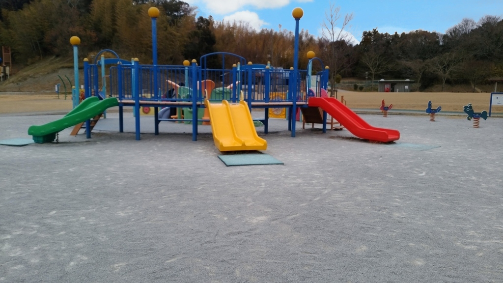 f:id:luvup13:20190113141415j:plain 幼児向けの遊具