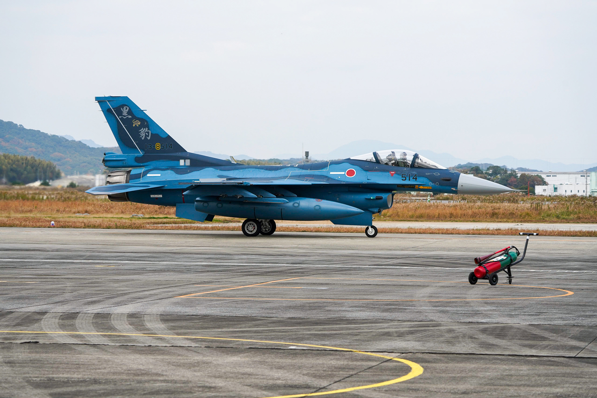 技MIX 1144 航空自衛隊 F-2B 第6飛行隊築城基地 技MIX 1/