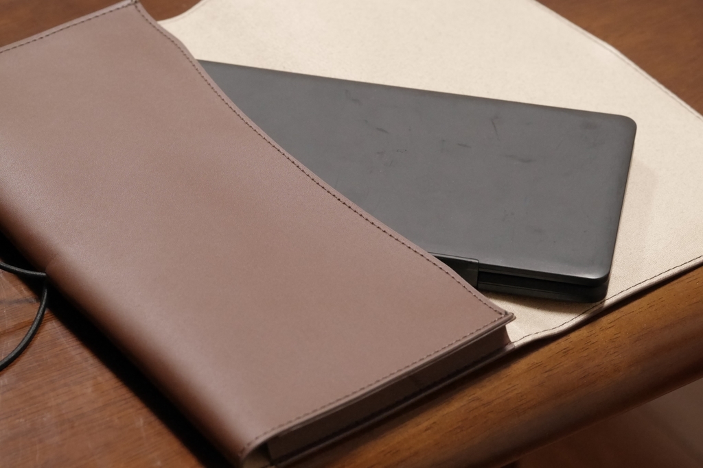 ポメラDM200にぴったりサイズ エレコムの汎用レザーケースTB