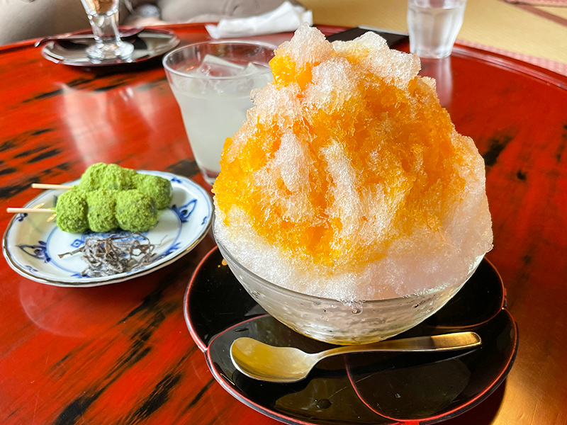 金沢 ひがし茶屋街のギャラリー カフェ 久連波 くれは さんは茶屋街を見渡せる2階お座敷がおすすめ てふてふさんぽ