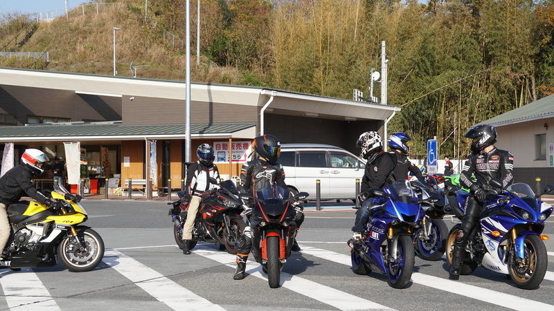 f:id:m-sugiyama-s61:20181202192537j:plain f:id:m-sugiyama-s61:20181202192537j:plain