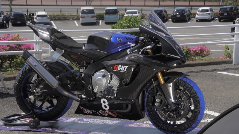 YZF-R1