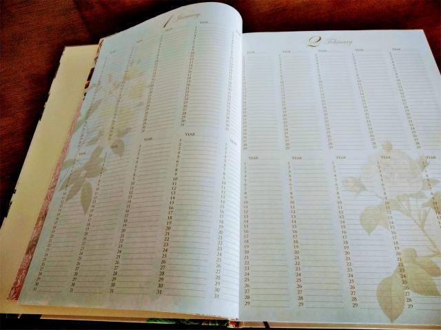 花柄10年日記 まくらにノート 花柄10年日記 まくらにノート