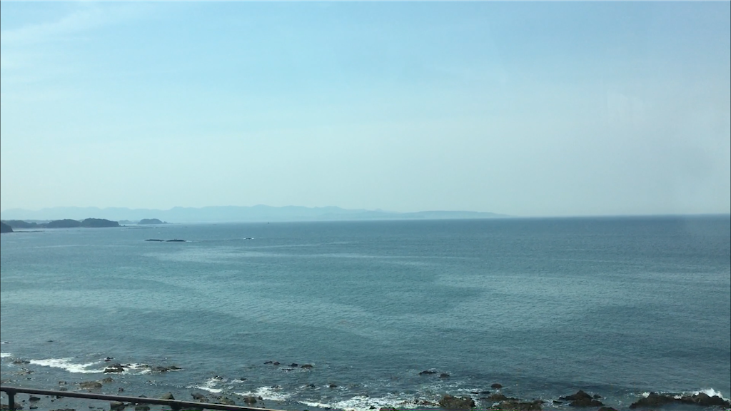 梅雨の合間の紀勢線車窓の風景