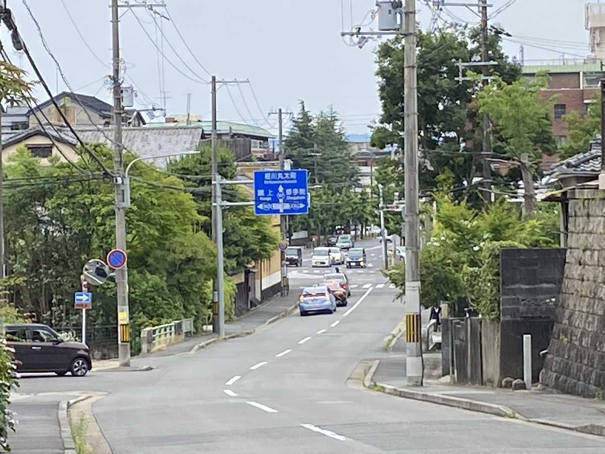 丸太町通り