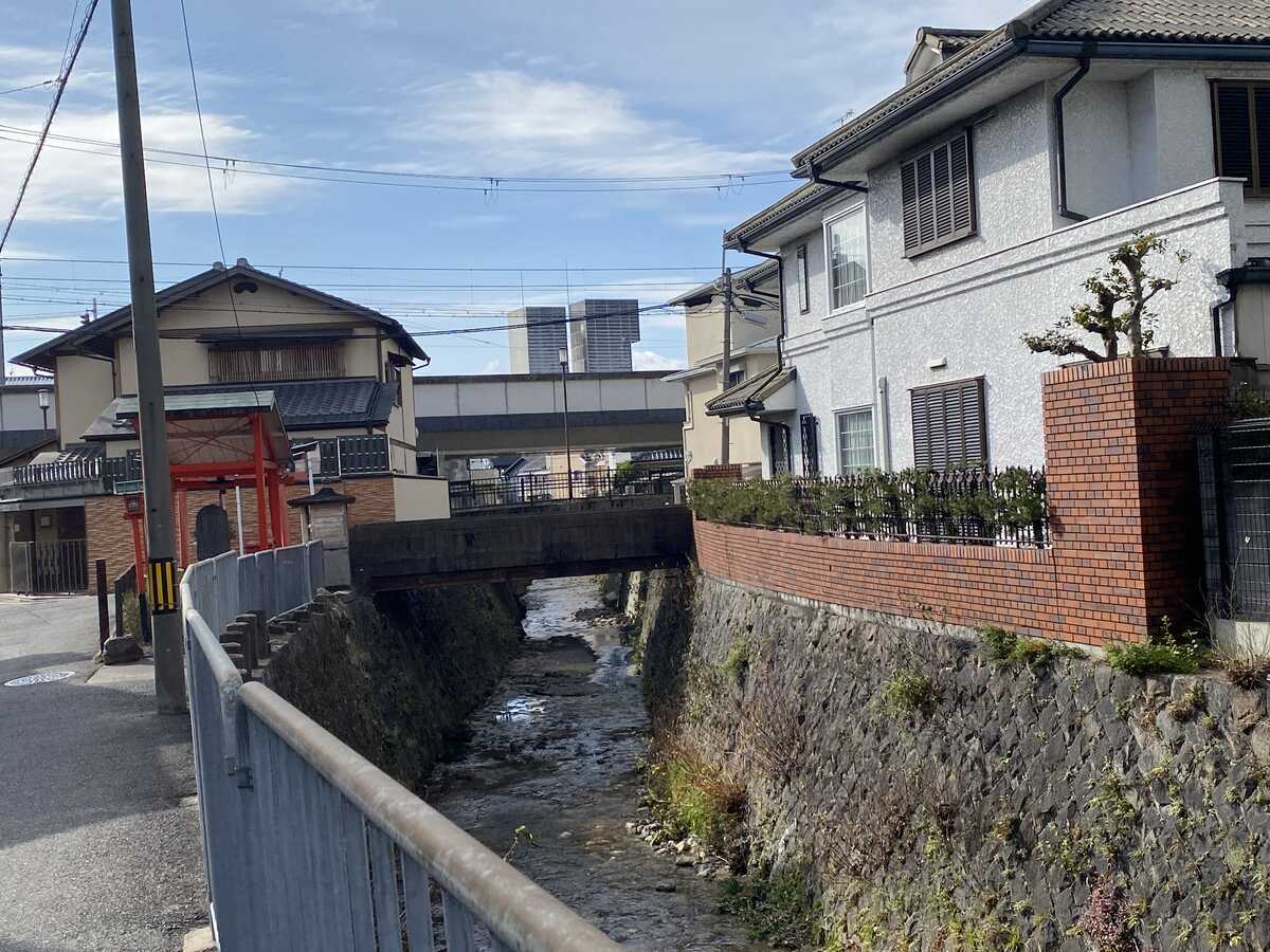 京都散歩 嵐電西院・嵐電天神川（三条）から天神川沿いを下立売