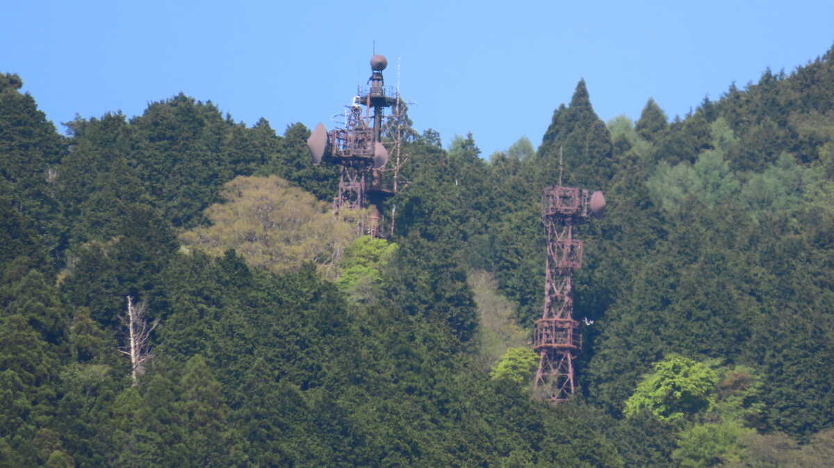 比叡山茶色い電波塔