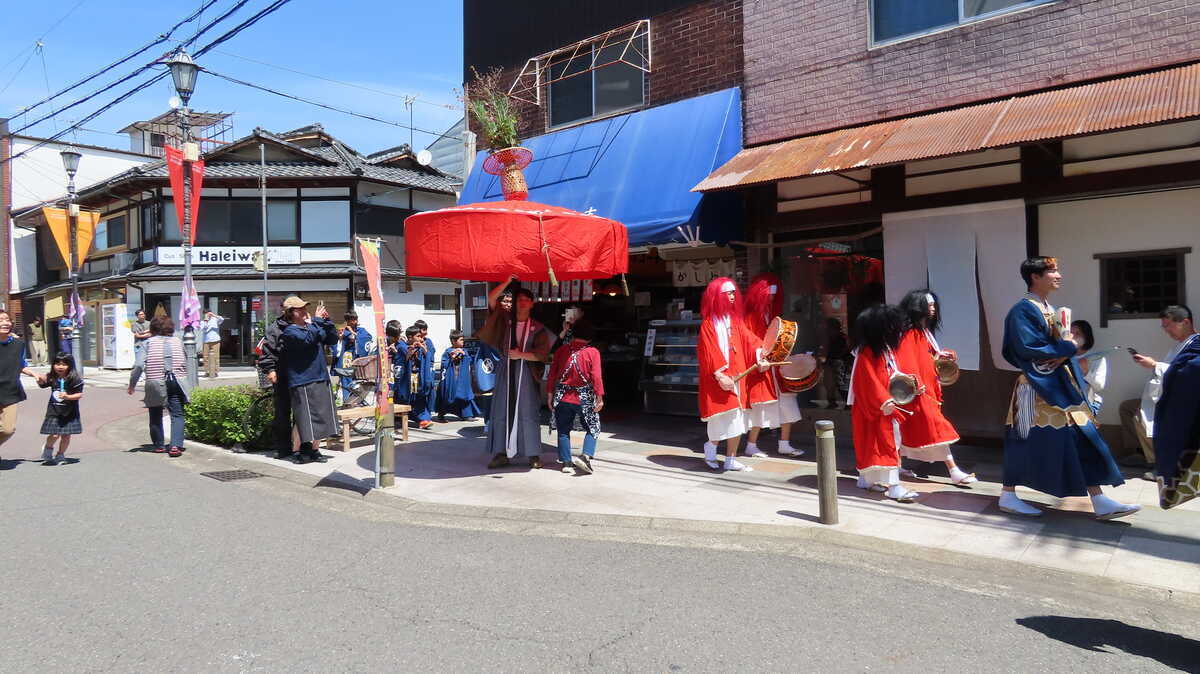 やすらい祭　玄武神社