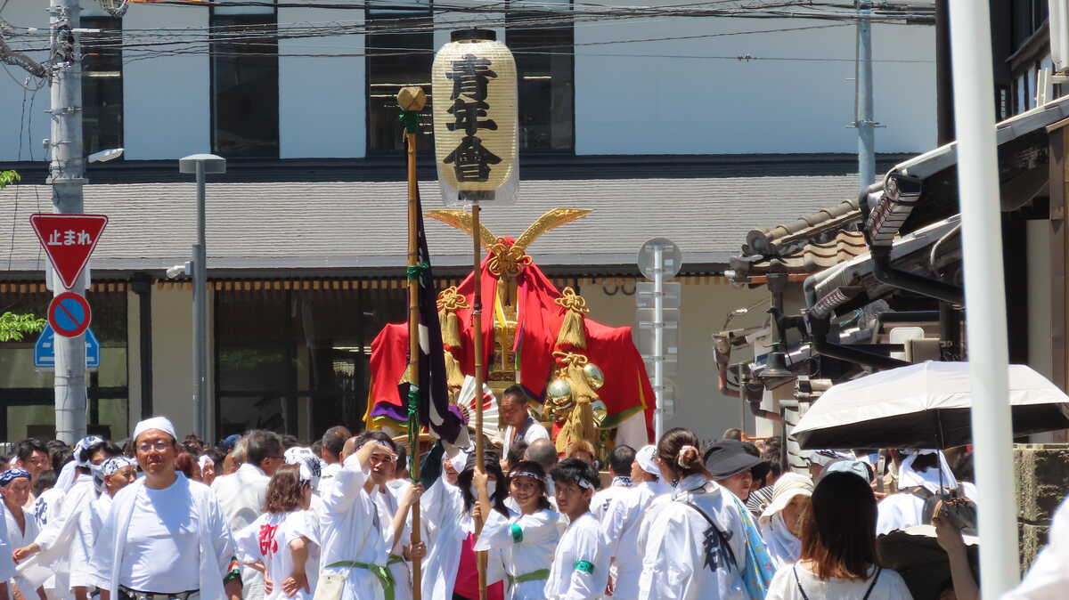 松尾祭還幸祭　衣手社