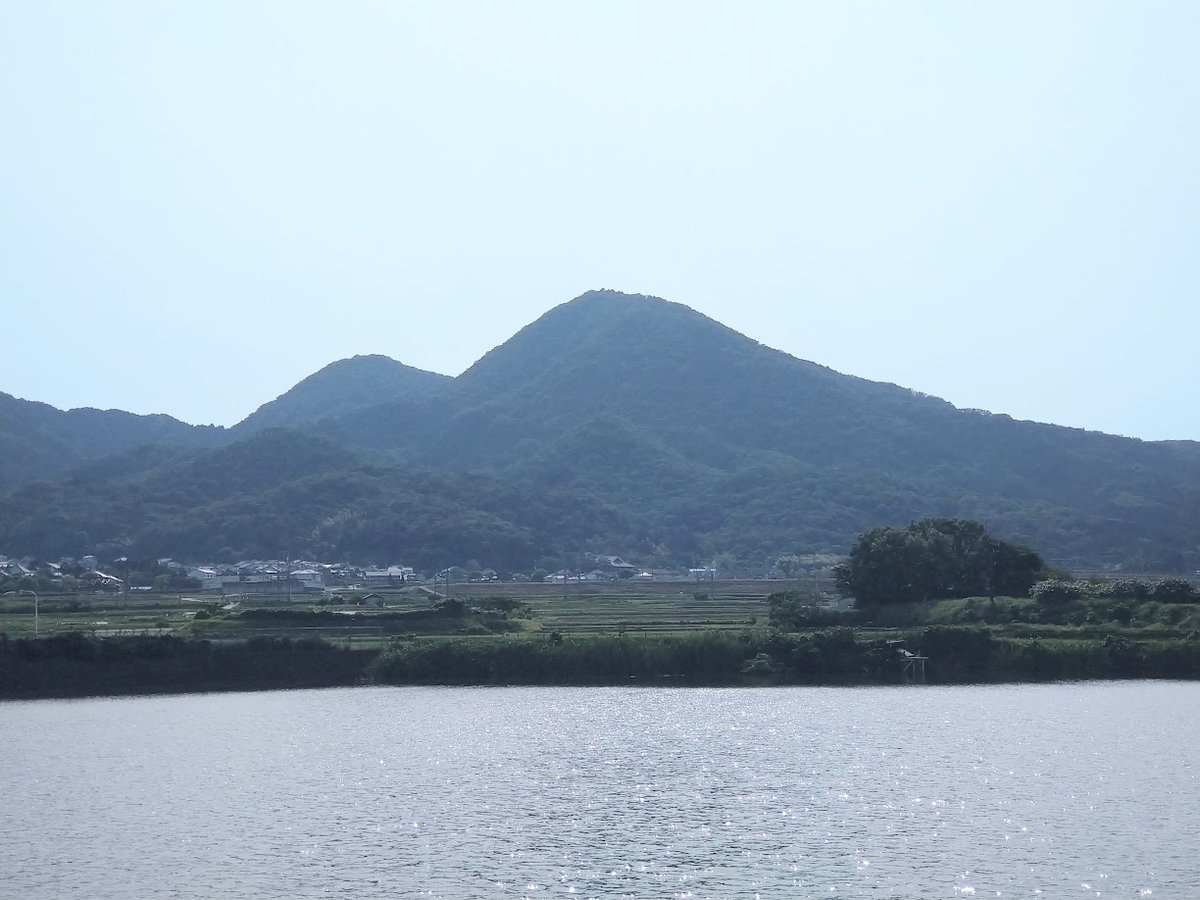 大阪府太子町はお勧めの観光スポットがいっぱい。二上山のむこうに