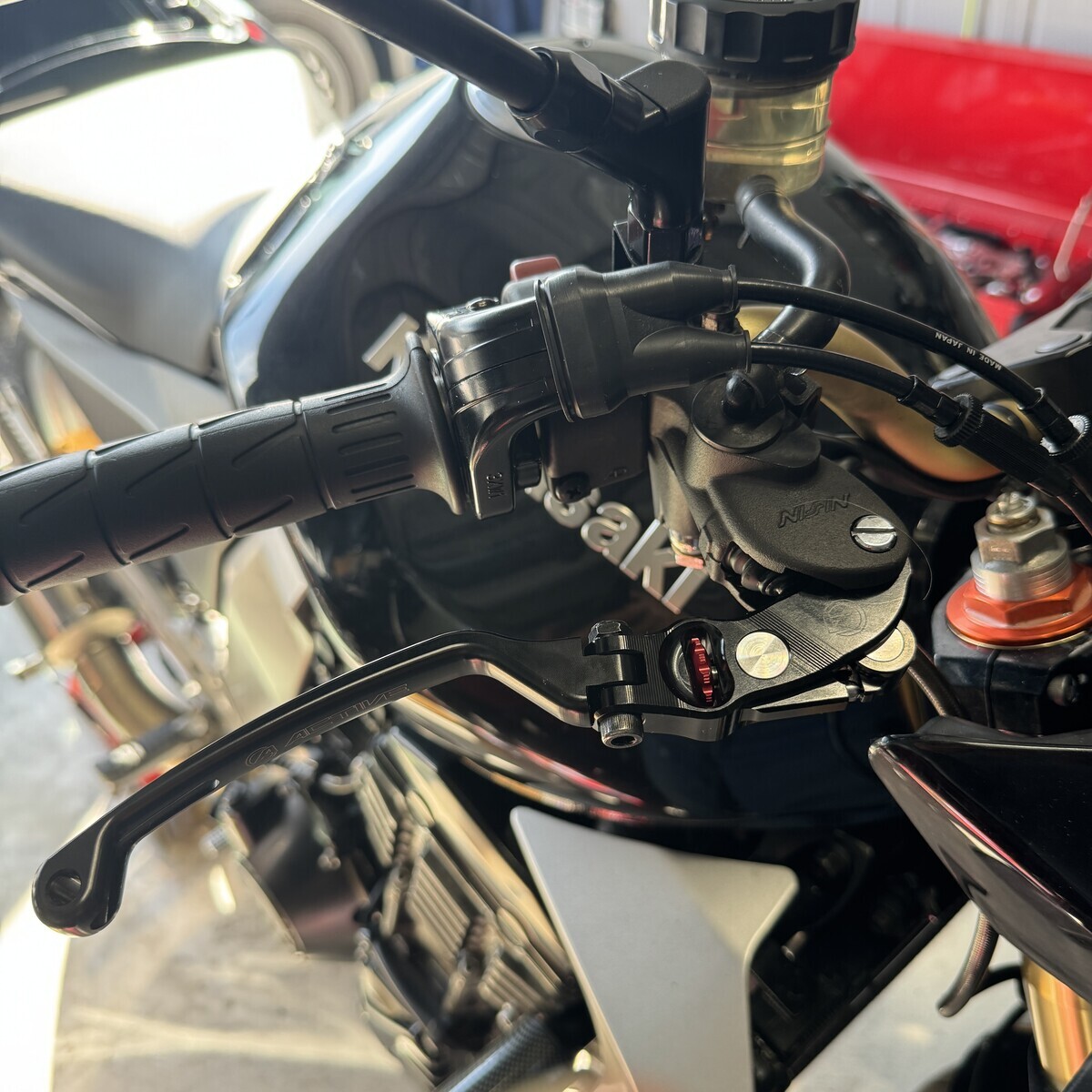 ZR1000A日記 #8 ハンドル周り諸々（ラジアルマスター、シフト