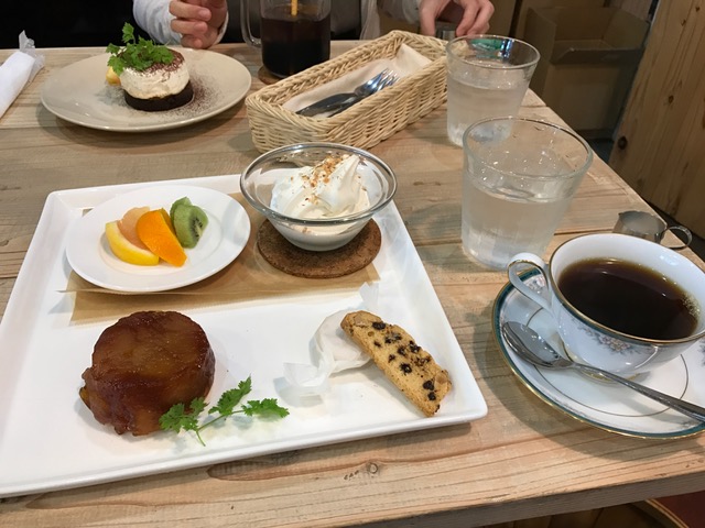 f:id:maakomaako:20170817082208j:plain f:id:maakomaako:20170817082208j:plain