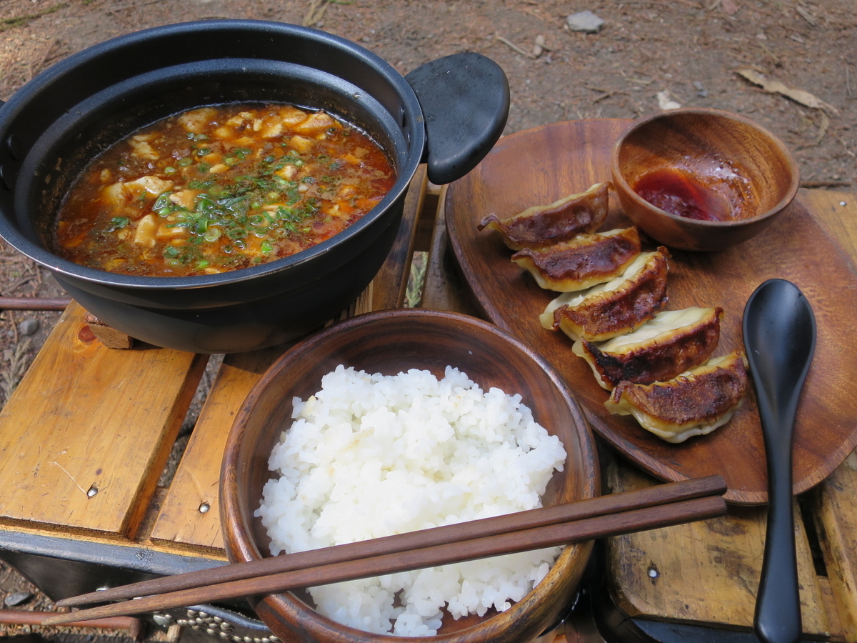 キャンプ飯とダイソー土鍋風アルミ鍋の運用と考察 - 天幕日記