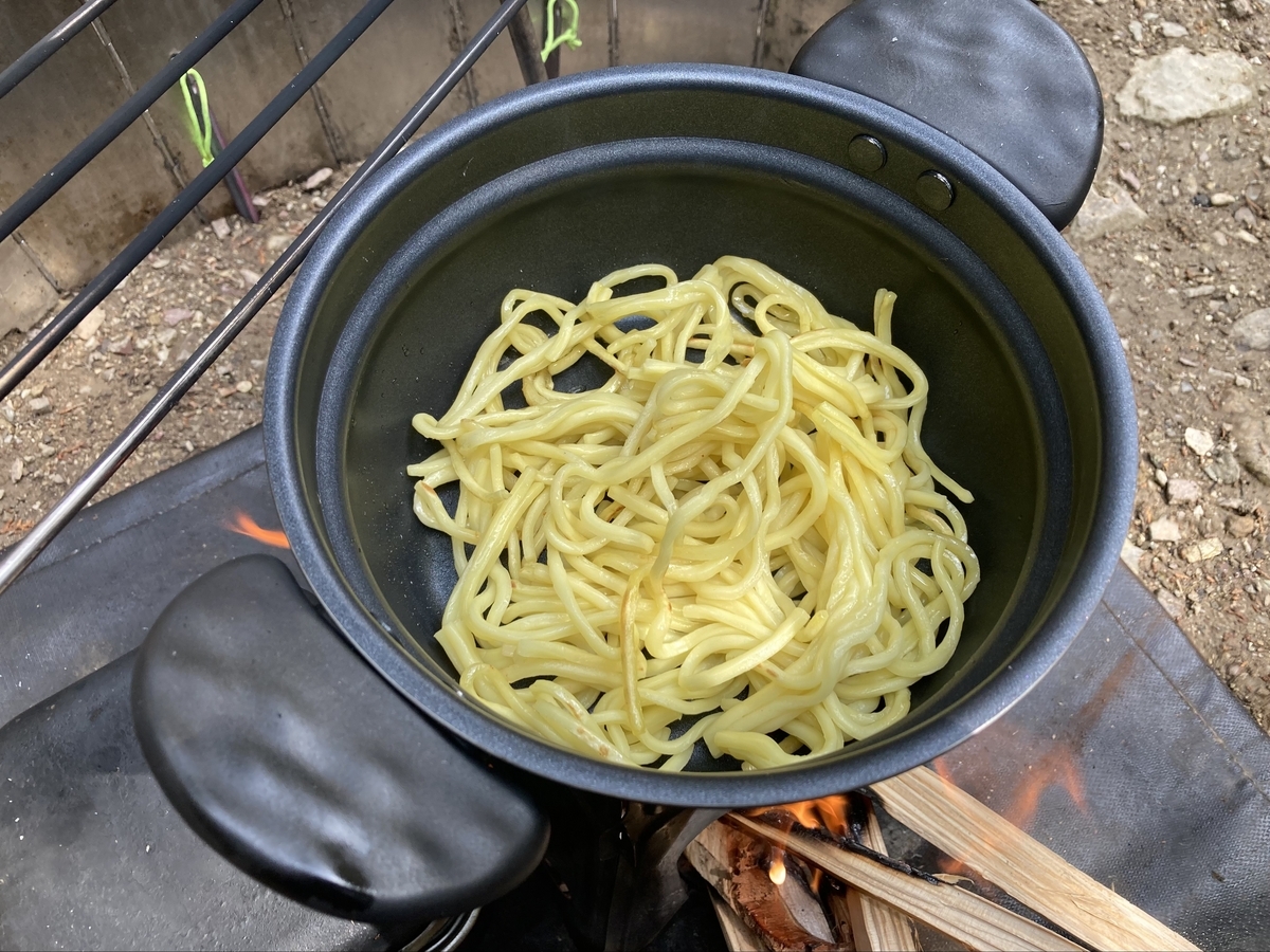 春を呼ぶタープ泊で豚キムチ三昧 - 天幕日記
