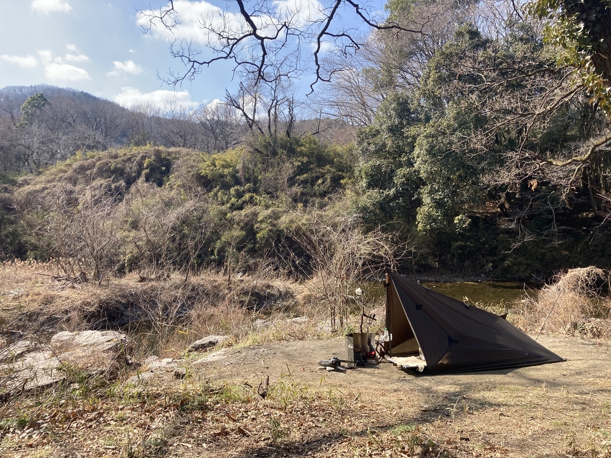 まるで初夏の陽気でタープ泊を満喫 - 天幕日記