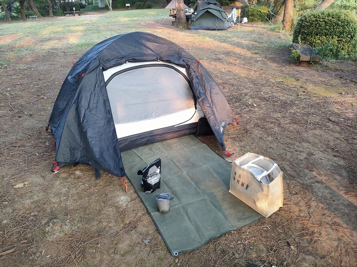 ソロキャンプ道具一式】アラフォーが使うミニマム・コスパの持ち物とは