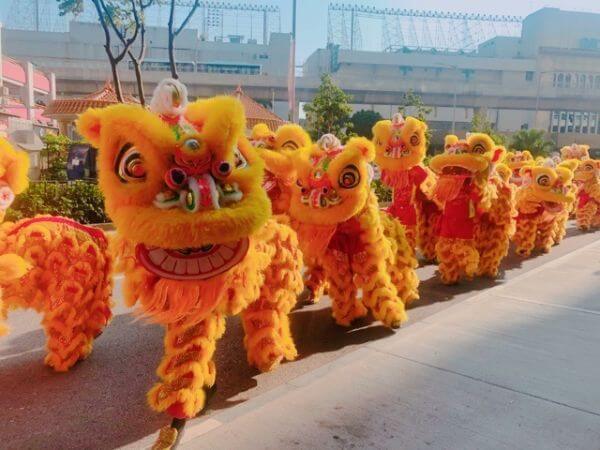 マカオ パレード ライオンダンス