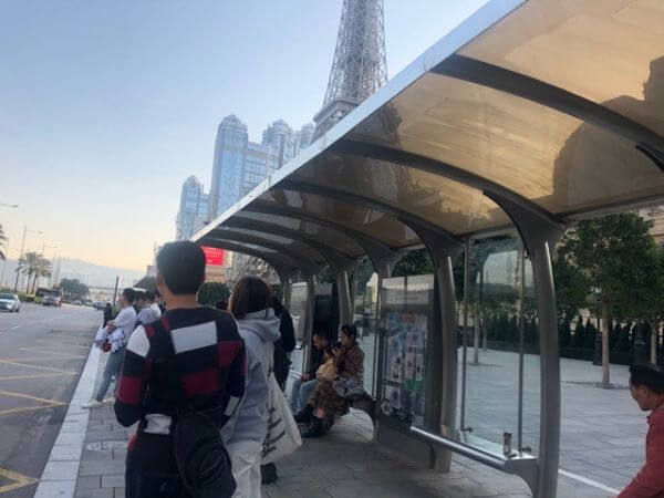 マカオ　パリジャン　バス停