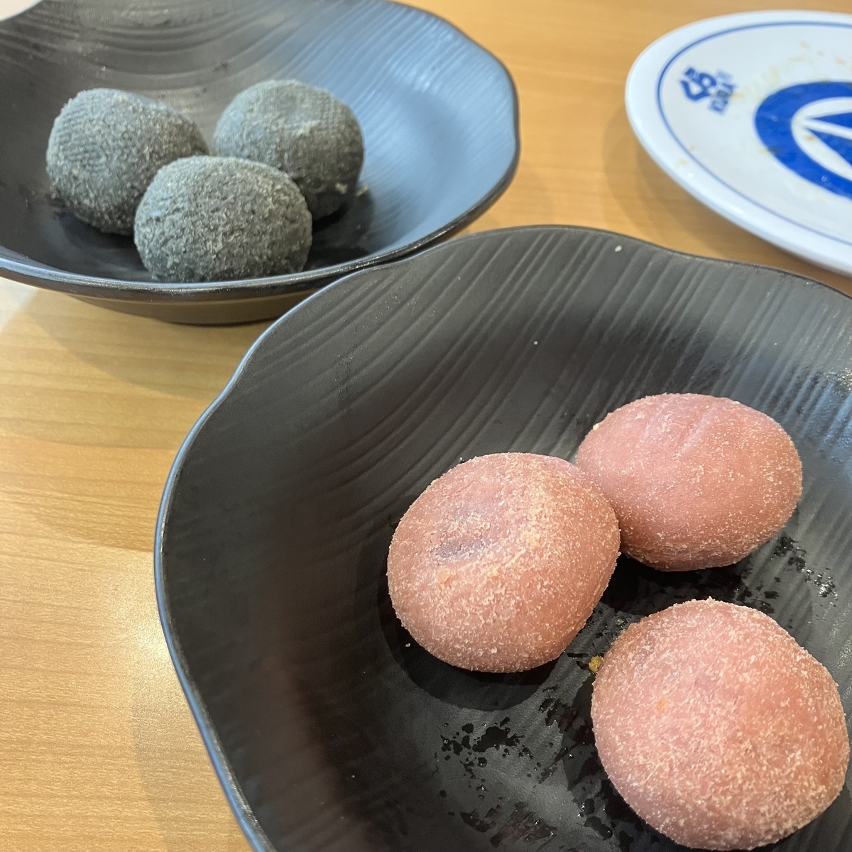 くら寿司 サクもちボール 黒ゴマ さつまいも