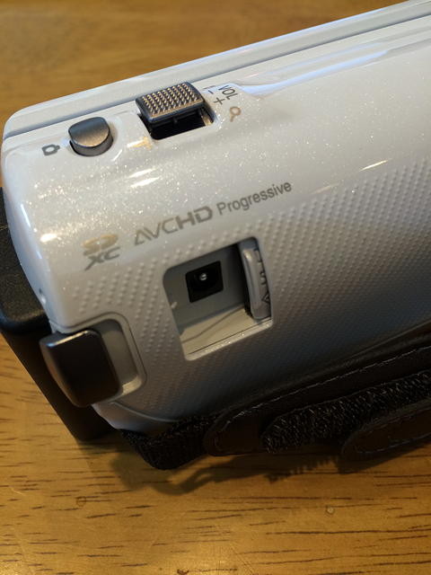 ビデオカメラ Panasonic HC-V230M を買いました。 - macpartyの日記 ビデオカメラ Panasonic HC-V230M を買いました。 - macpartyの日記