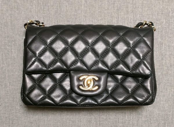 CHANELミニマトラッセ】投資する価値があるバッグ「長く使える