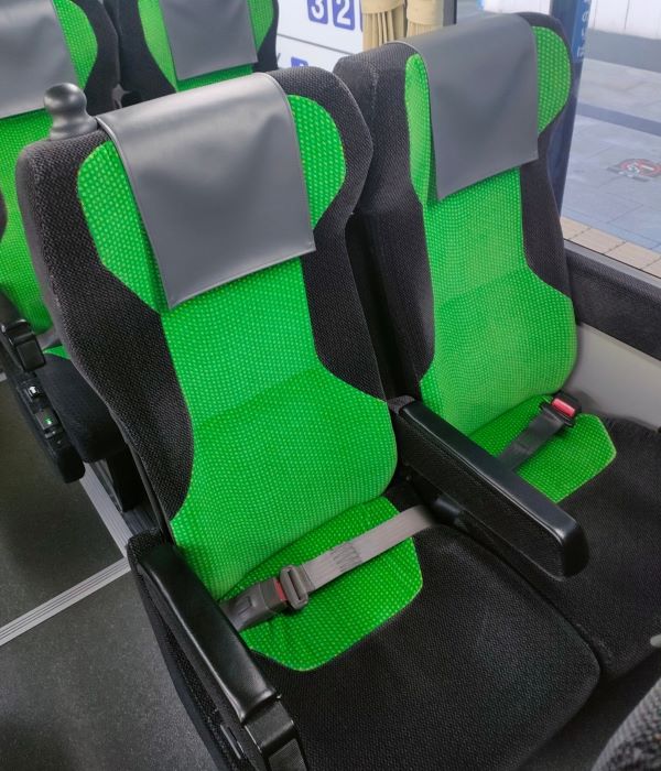 新東名Sライナー新宿4号の座席