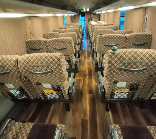 ドリームなごや5号の座席