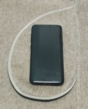 Msymay ウールショートコートのポケット裏側にスマホを置いた状態