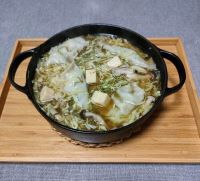 「及源 クックトップ 煮込鍋」で調理した餃子鍋