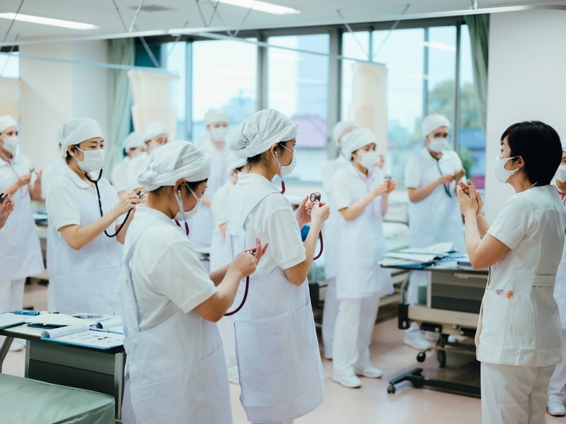 はじめての聴診器―基礎看護技術演習 - 前橋市医師会立看護学校のブログ