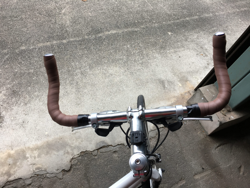 クロスバイクのハンドルをブルホーンに交換カスタマイズしました アイスハート