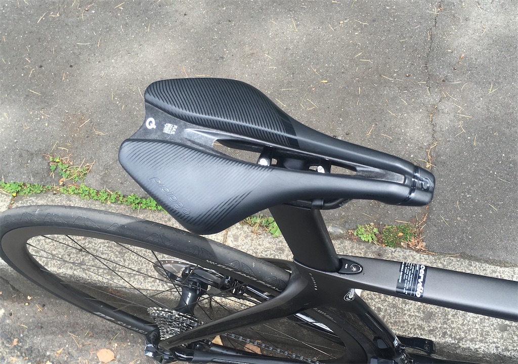 ステイホームライドでの室内ローラーで、お尻や股間の痛みが出ないよう 