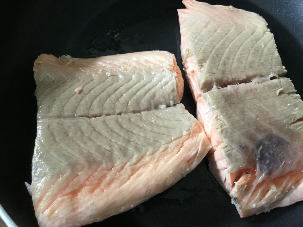 生鮭で手作り鮭フレーク