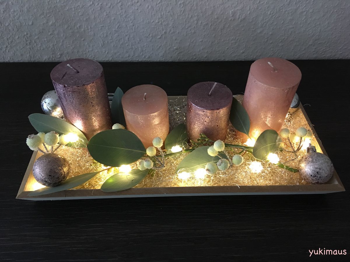 5分で完成簡単手作りアドベントクランツ 伝統的なキャンドルの色 紫色で大人シックな仕上がりに ドイツで殿姫殿5人家族